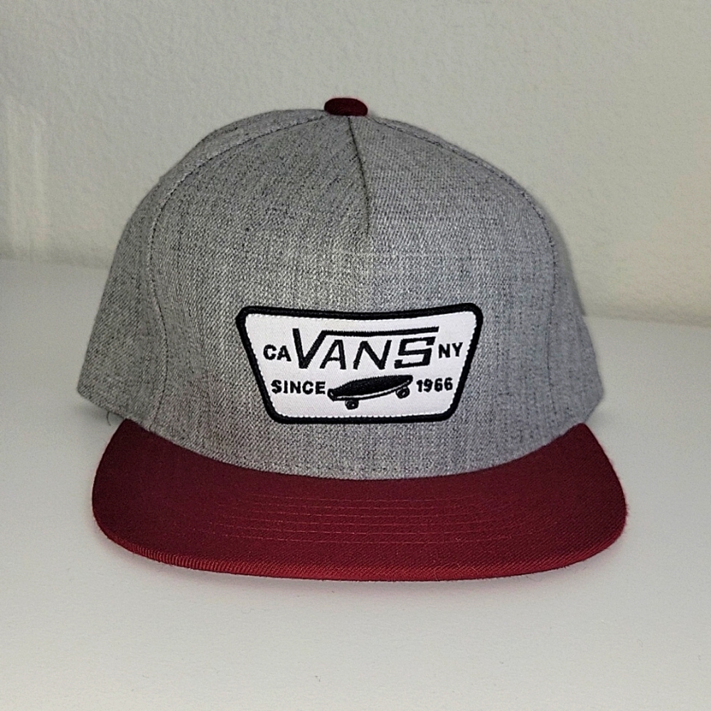 Vans Gray and Red Hat